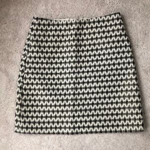 Metallic look with geometric design skirt